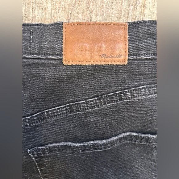 Madewell The Momjean in Raney Wash Knee-Rip Edition Size 27 Black Mom Jean - Picture 8 of 12